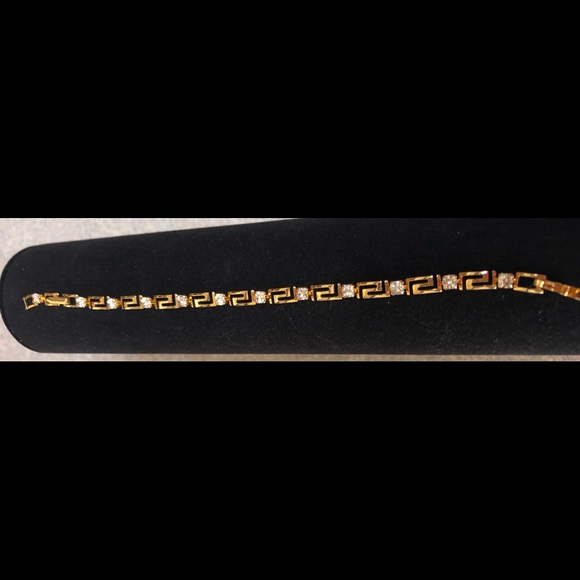 Avon NWOT Gold-tone and CZ Tennis Bracelet. **FINAL CLEARANCE** - Picture 2 of 5